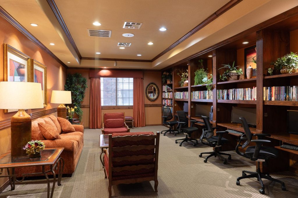 Library and business center in The Willows clubhouse